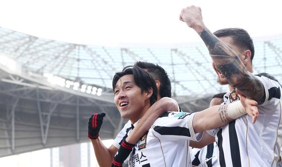 K리그1 개막전 선제골 주인공은 송민규