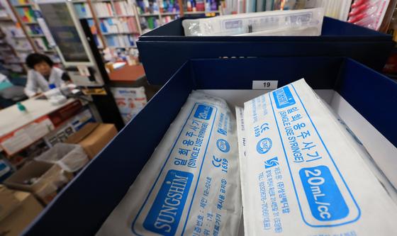 정부, 중동전쟁 여파 의료제품 수급 집중관리