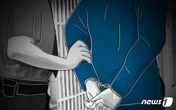 피임도구 쏟아진 교도소 지하 'VIP룸'…수감자 2명 여성 모델 2명과 함께