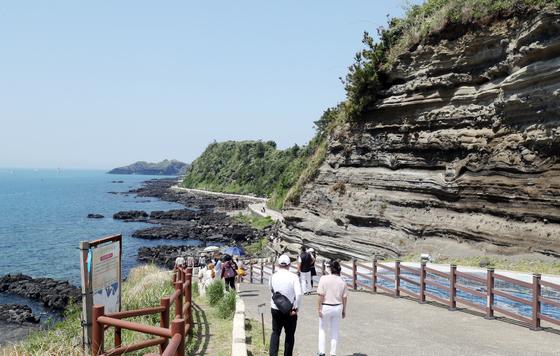 1만8000년 전 화산 흔적 따라 걷기…제주 수월봉 지질트레일 24일 개막