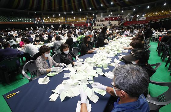 민주 전·현직 국회의원들, 잇따라 제주도지사 선거 출마 시사