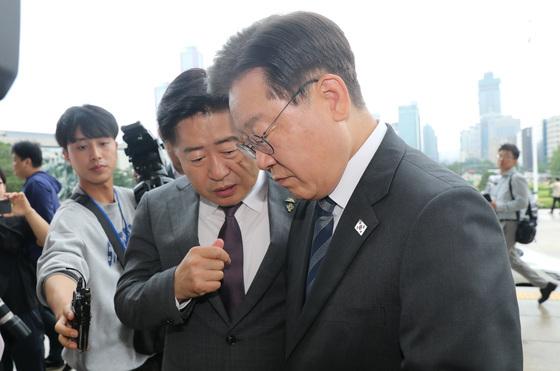 이재명 제주 공약에 오영훈 역점 추진 '기초자치단체 설치' 빠져