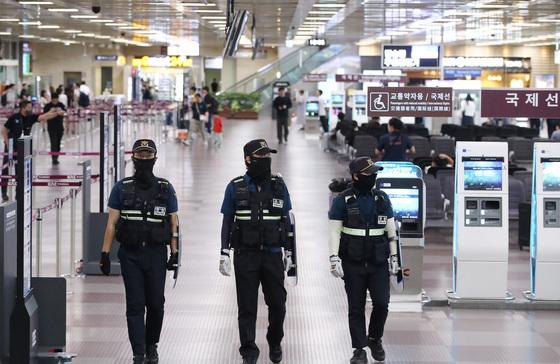 제주·인천공항 '폭탄테러'예고 30대 "국가에 2928만원 배상하라"