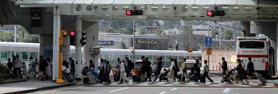 김해공항 검색서 놓친 실탄, 제주공항서 적발…승객 "내 가방에 왜 있지?"