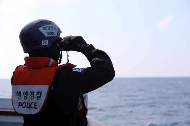 마라도 인근 해상서 중국인 크루즈 승객 추락…"수색 중"