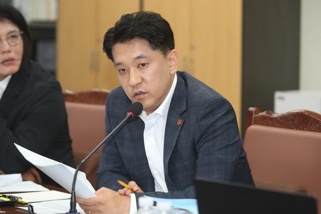 제주항 온다던 10만톤 미만 크루즈도 강정항으로…"대책 시급"