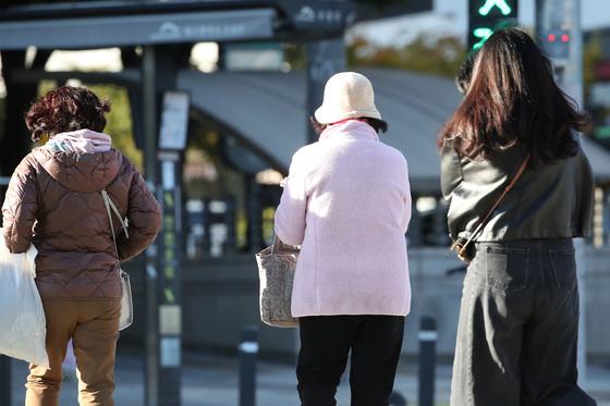 '무주 설천봉 -8.7도'…인천·대전·청주·전주 ‘첫 얼음’ 관측(종합)