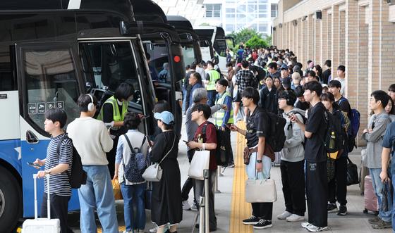 고향길 내려가는 귀성객들