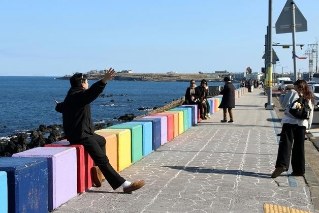 [오늘의 날씨] 제주(26일, 수)…구름 많다가 오후부터 차차 맑음