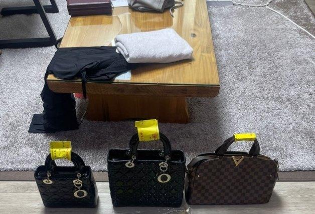 제주도, 고액 체납자 가택수색서 명품가방·귀금속 등 압류