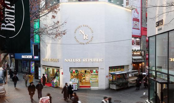 명동 네이처리퍼블릭 '땅값 최고'