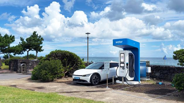 전기차 급속 충전 '워터', 제주 관광지 10곳에 충전소 개소