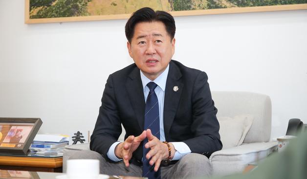 오영훈 제주지사 "재선 도전 관련 설 전후 입장 밝히겠다"