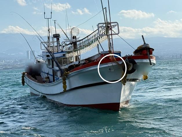 제주 해상서 낚시어선·어선 충돌…인명피해 없어