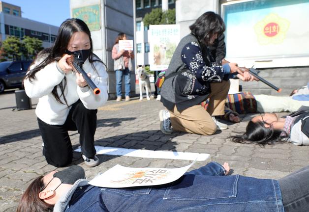 "제주도의회, 꽃사슴 유해야생동물 지정 조례 개정안 부결해야"