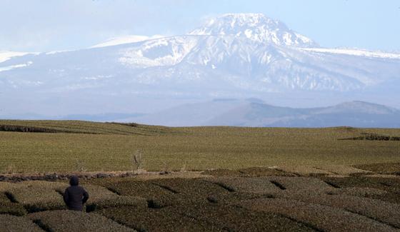 제주 한라산에 첫눈…삼각봉 0.9㎝ 적설