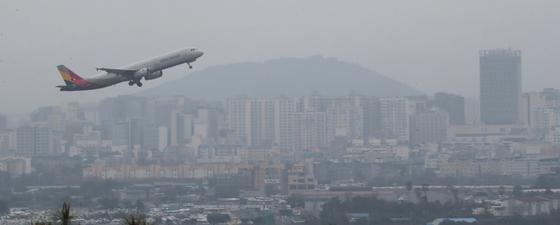 [오늘의 날씨] 제주(12일, 목)…저녁부터 미세먼지 '나쁨'