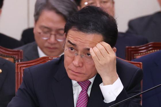 "제주4·3 김일성 지시" 태영호 전 의원 손배소송 1심 선고 연기
