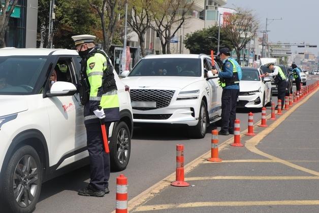 제주자치경찰, 설 명절 음주 운전 단속 강화
