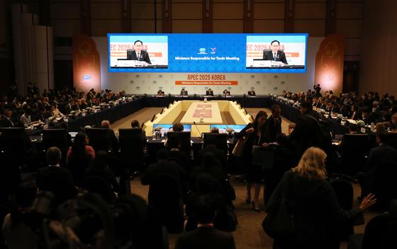 제주도 "APEC 제주 회의, 생산유발효과 472억"