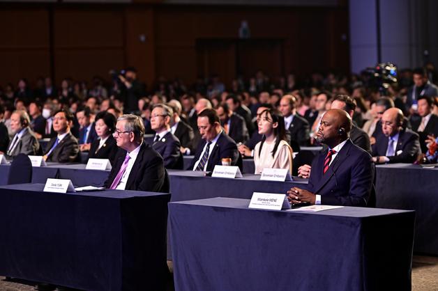 제21회 제주포럼 대주제, '분열의 시대, 협력의 재구상'