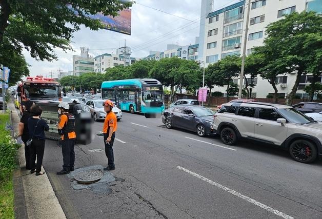 제주서 다중 추돌사고 잇따라…3명 병원 이송