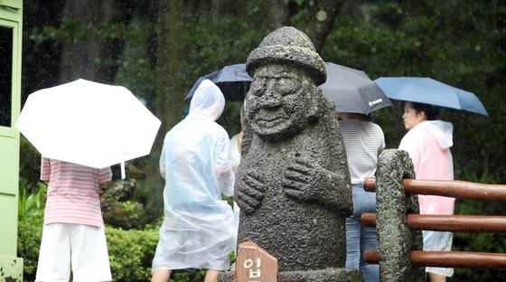 [오늘의 날씨]제주(31일, 일)…한라산 남쪽 중심 비소식