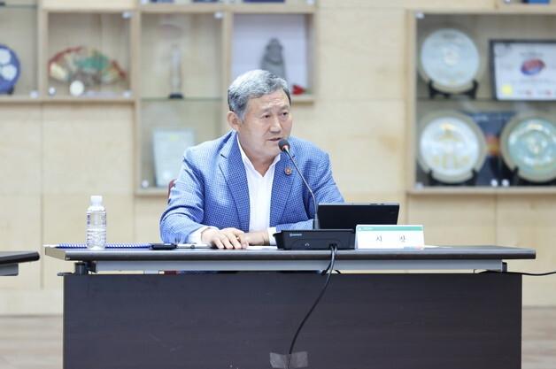 '쓰레기봉툿값 횡령사건' 고개 숙였던 김완근 시장 "신뢰회복" 강조
