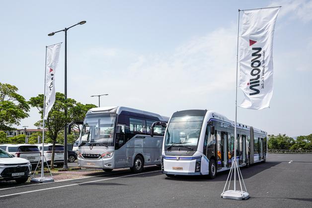 "버스? 지하철? 18미터 굴절버스…BYD 아토3 시승 '인기'[르포]