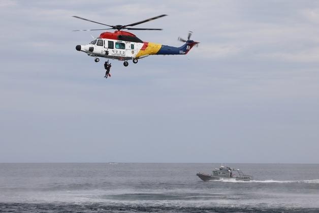 제주해경, 70대 응급환자 헬기로 목포까지 긴급이송
