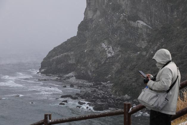 [오늘의 날씨] 제주(19일, 월)…오전 흐리고 비, 오후엔 강풍