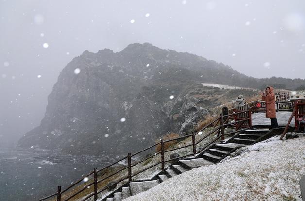 제주 중산간·동부·남부 대설주의보 해제…산지엔 폭설 계속