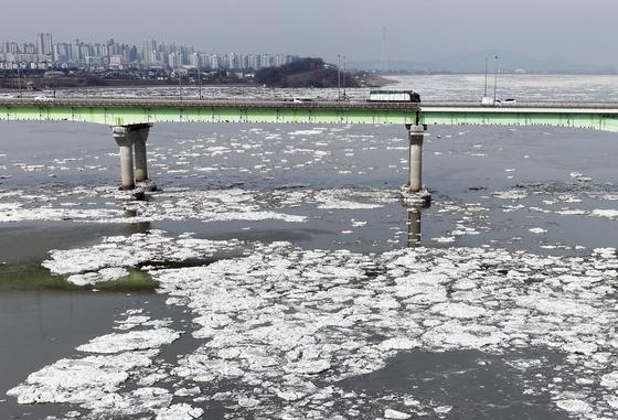 내일 영하 14도 한파에 강풍까지…서해안·남부 아침까지 눈(종합)