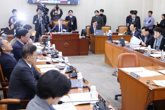 예비후보 등록 코앞인데…국회 늦장에 제주도의원 선거 '안갯속'