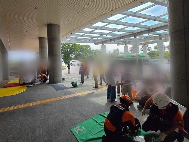 '염소가스 사고' 그랜드 조선 제주 59명 병원行…최훈학 대표 "깊이 사과"