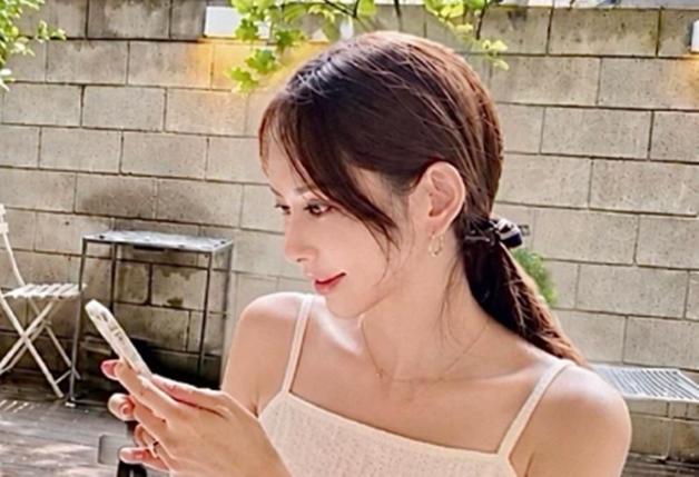 김현중 전 여친 "혼외 아들은 학교서 회장…공부 잘하고 잘생겨 인기 짱"