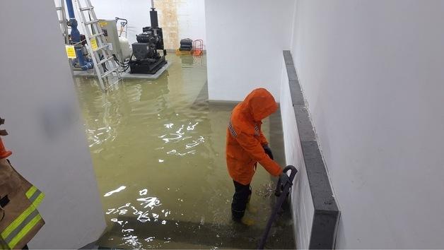 태풍 참피 영향, 제주 한라산 341.5㎜ 폭우…이젠 강풍 온다(종합2보)