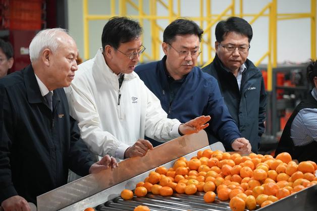 두 차례 지게차 사망사고…위성곤 제주지사 "작업장 전면 안전점검"
