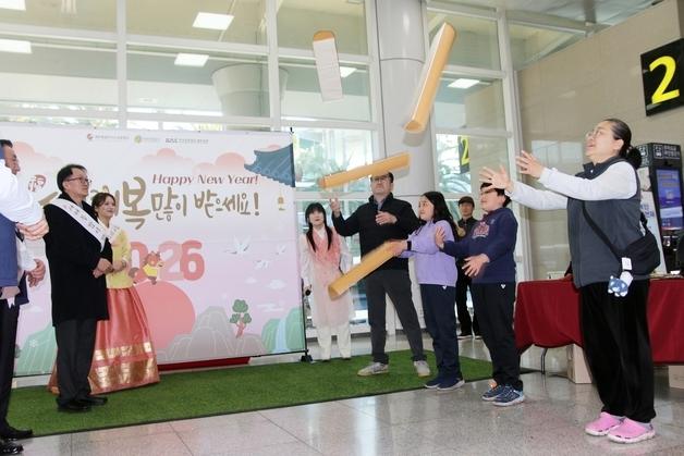 "연휴, 제주 어디로 가볼까" 민속놀이·말타기 경주·할인 이벤트 등