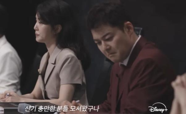 "순직한 경찰관에 '칼빵'? 소시오패스냐"…전현무 발언 '일파만파'