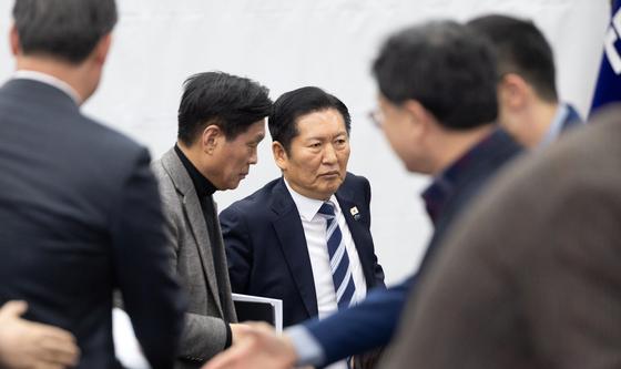 더불어민주당 비공개 정책 의원총회