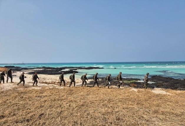 제주 해안 또 '차 포장' 마약…해경, 577명 합동 수색