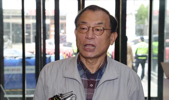 '사퇴' 이틀만에 복귀한 이정현