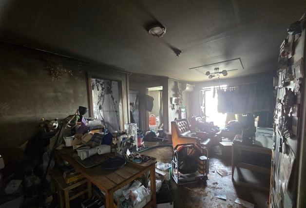 서귀포 하예동 다세대주택 화재…"1명 연기흡입"