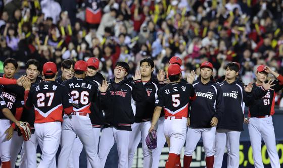 KIA, 2026 시즌 첫 승