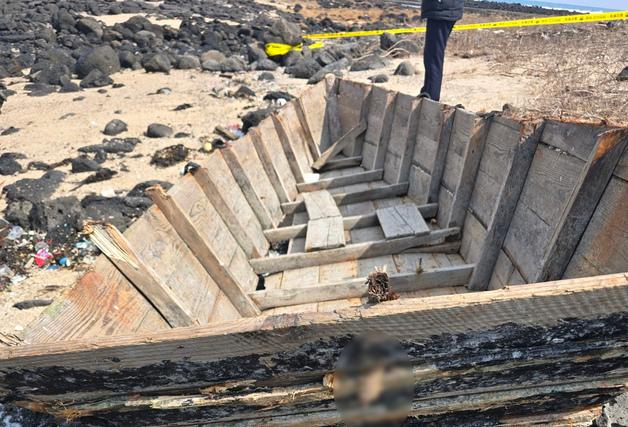 제주 해안서 북한 폐어선 발견…"대공 혐의없어"(종합)