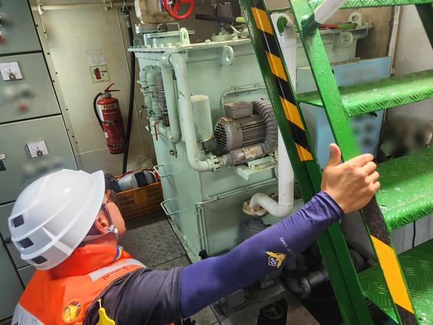 제주 해상에 분뇨 5.8톤 불법 배출한 화물선 적발