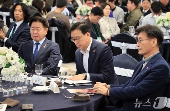 오영훈, 문대림 향해 "선수는 룰 지켜야"…민주 제주지사 경선 신경전