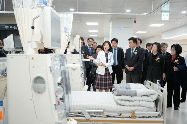 "투석·치료 동시 가능"…제주의료원 '입원 연계 인공신장실' 개소