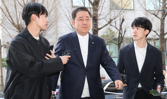 '13가지 비위 의혹' 김병기, 5차 경찰 조사 출석